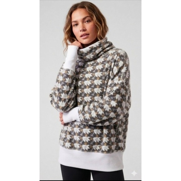 Tahari Sport Sweaters - Tahari Sport Women's 3X Plus Houndstooth Cowl Neck Long Sleeve Fleece Top